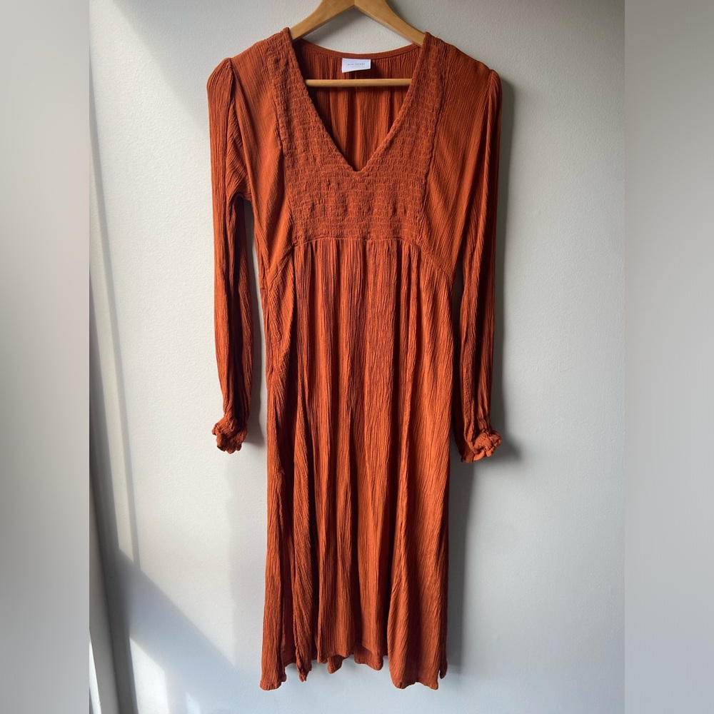 Burnt orange crinkle longlseeve midi dress